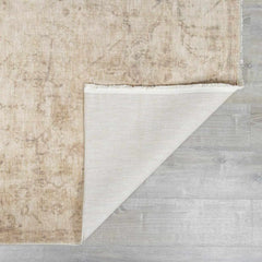 Fetscher Machine Woven Galey Alix x LIVABLISS GAHU-2300 Area Rug - Ornate Home