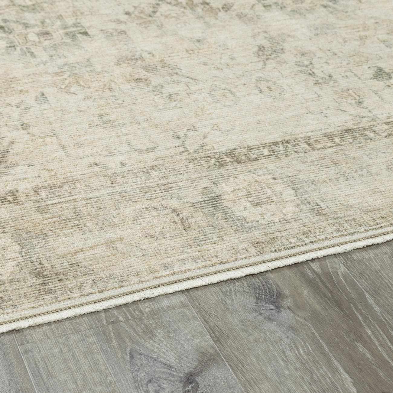 Fetscher Machine Woven Galey Alix x LIVABLISS GAHU-2301 Area Rug - Ornate Home