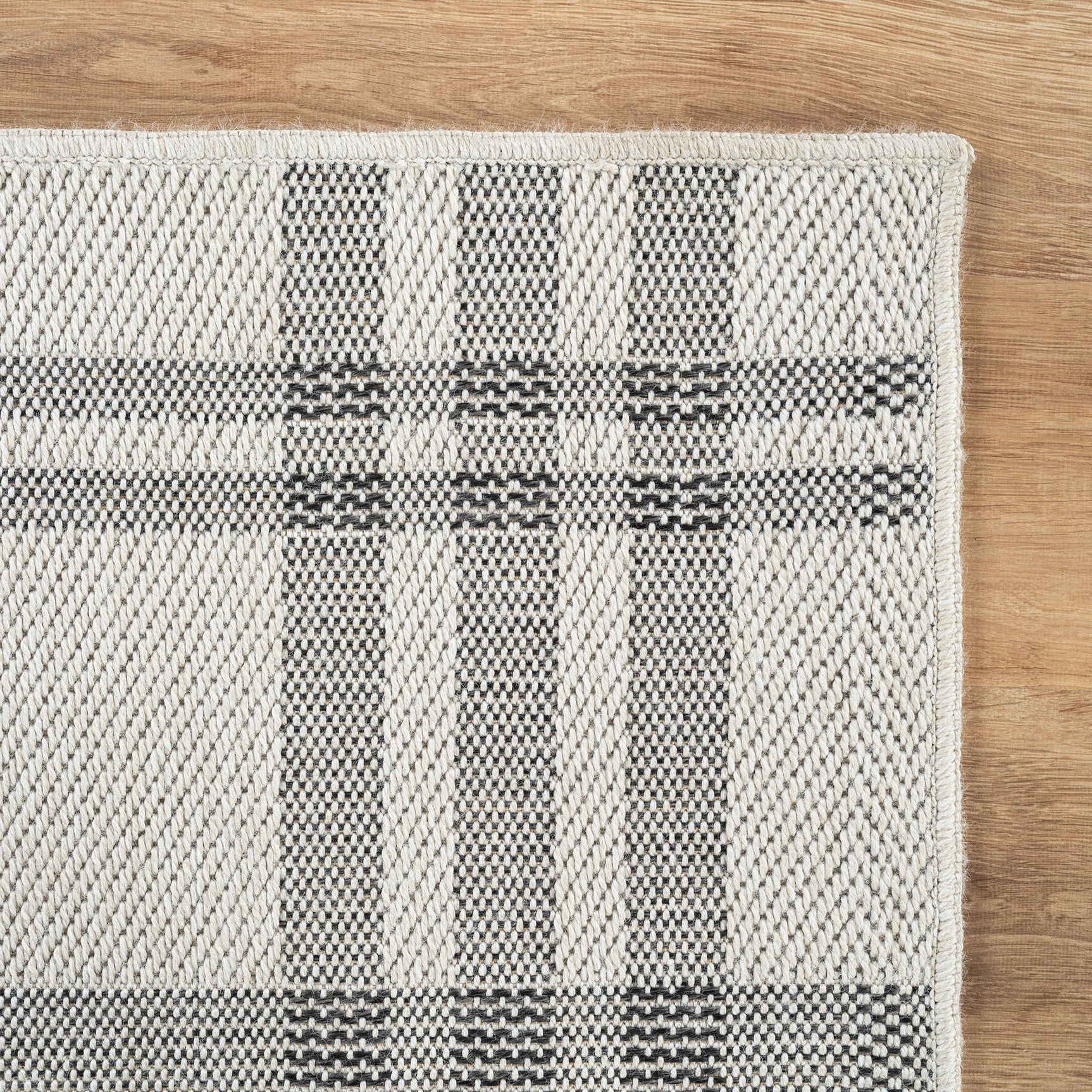 Fiora Bone 7 Jute-Look Rug | Indoor/Outdoor Elegance - Ornate Home