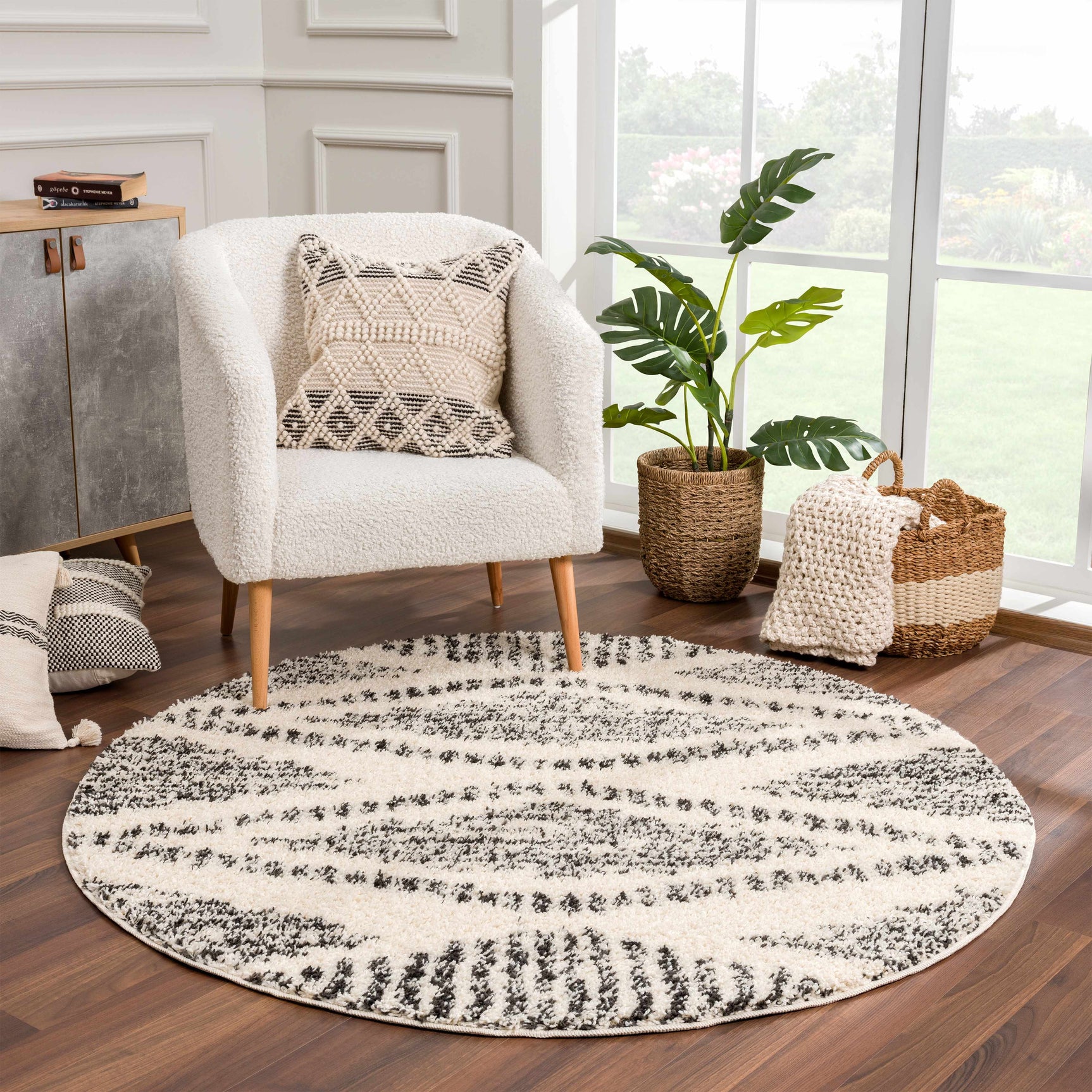 Fishhook Berber Shag Rug - Ornate Home