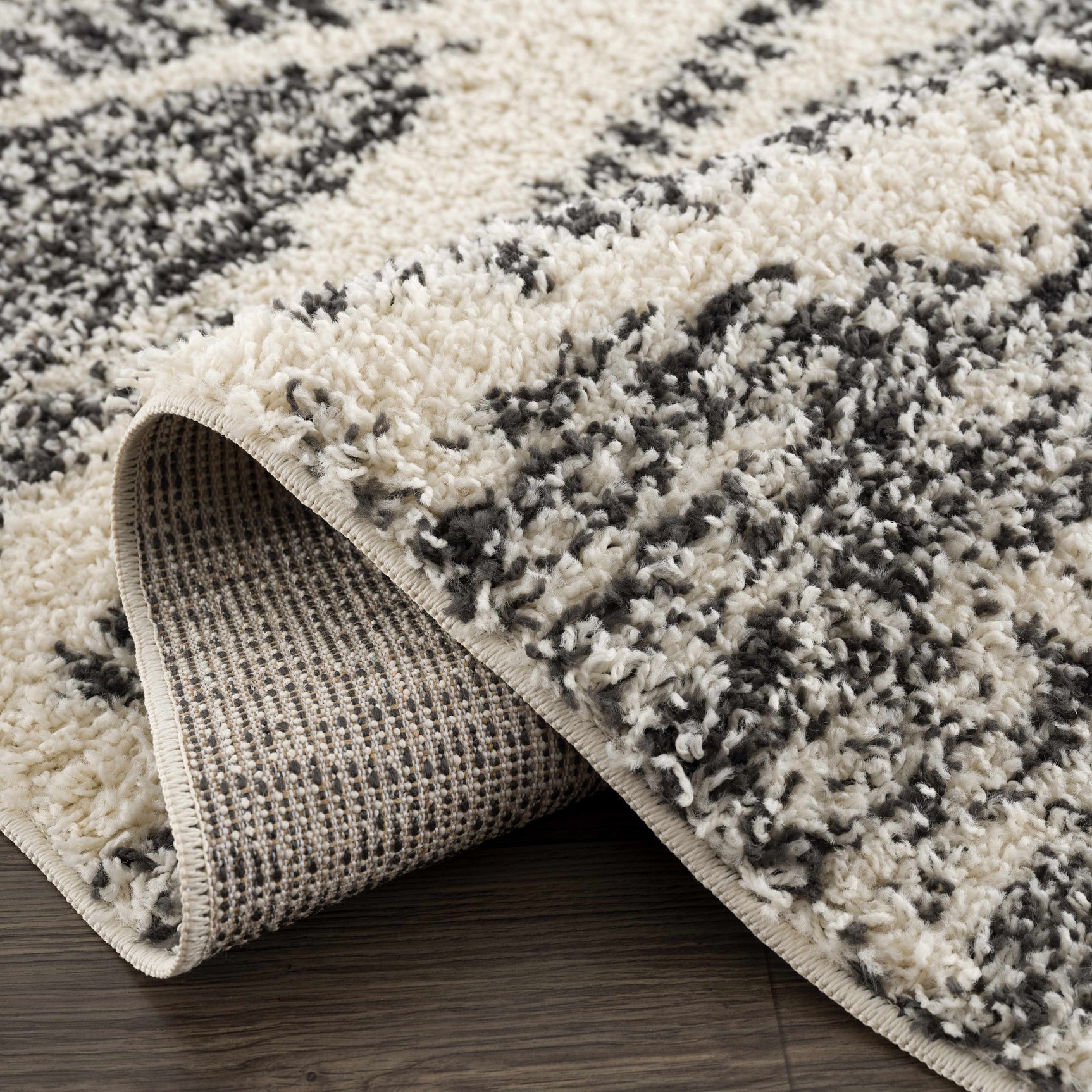 Fishhook Berber Shag Rug - Ornate Home