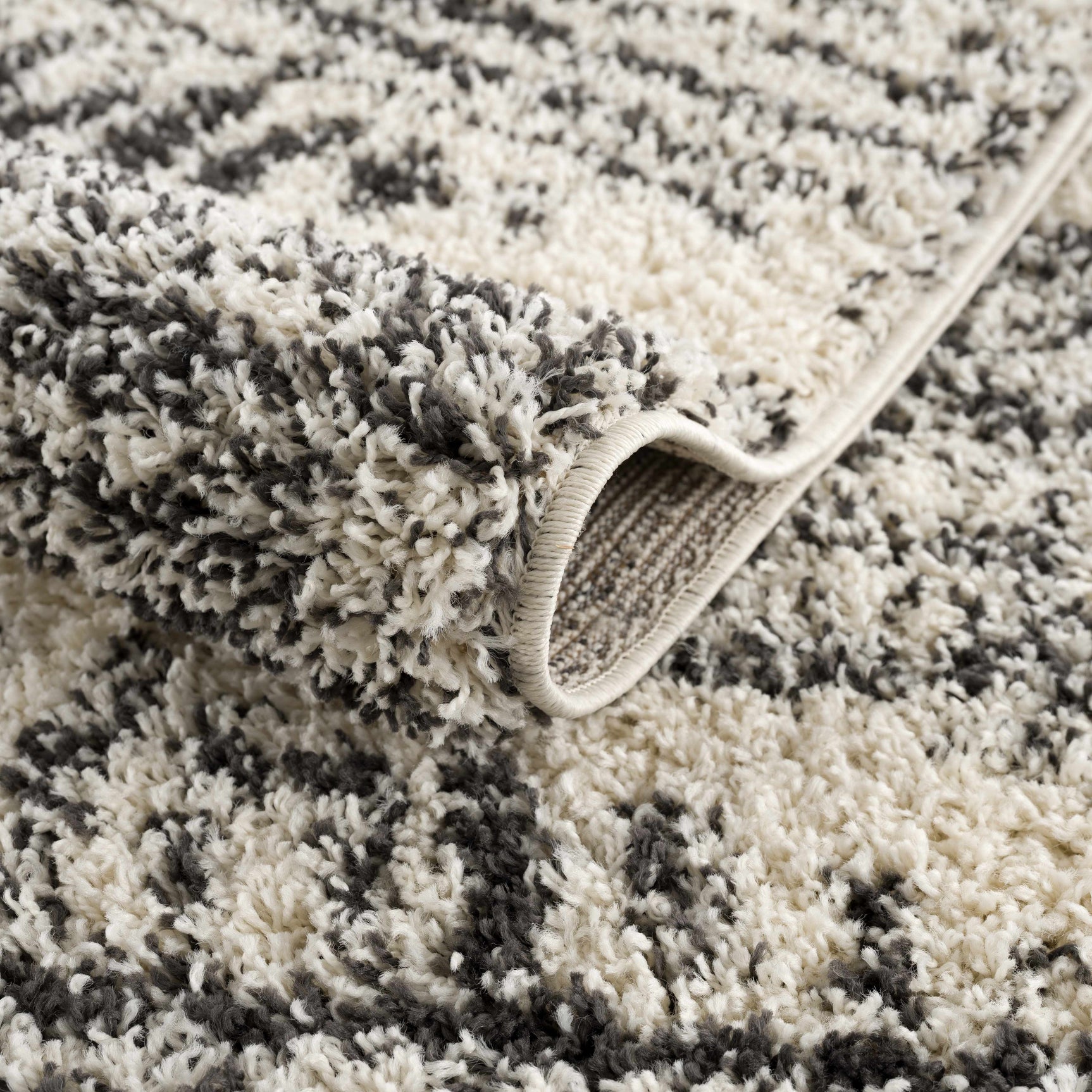 Fishhook Berber Shag Rug - Ornate Home
