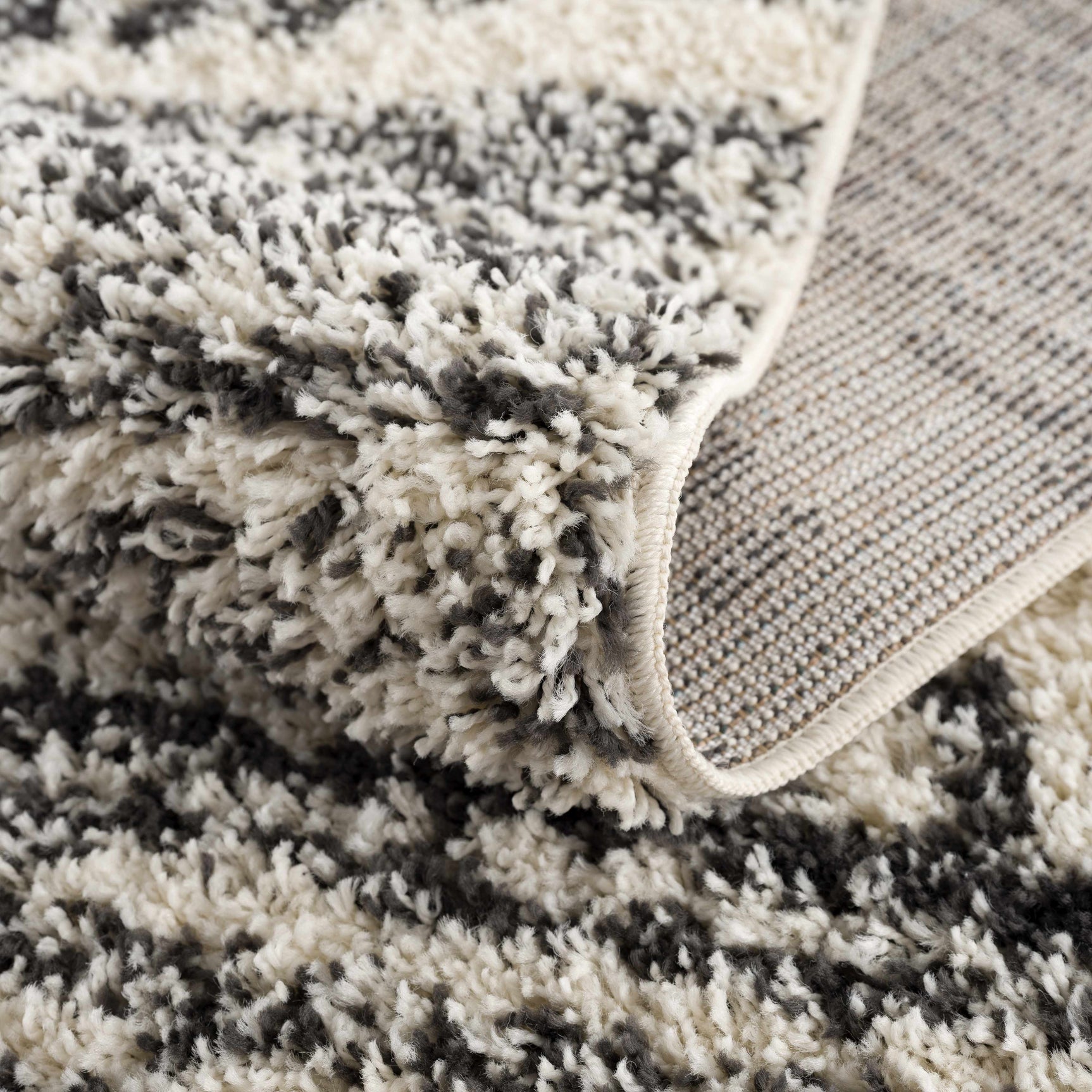 Fishhook Berber Shag Rug - Ornate Home