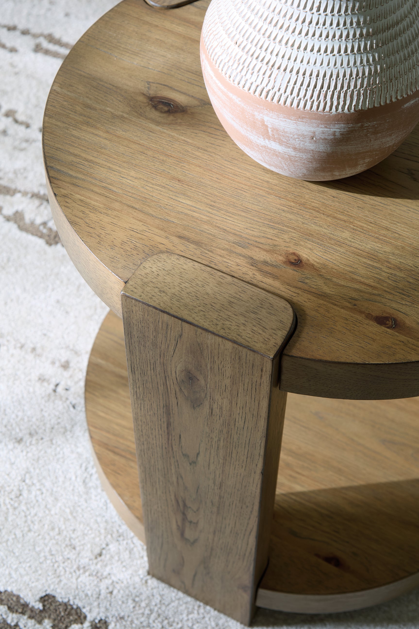 Flangren Light Brown End Table (Online Special Price) - Ornate Home