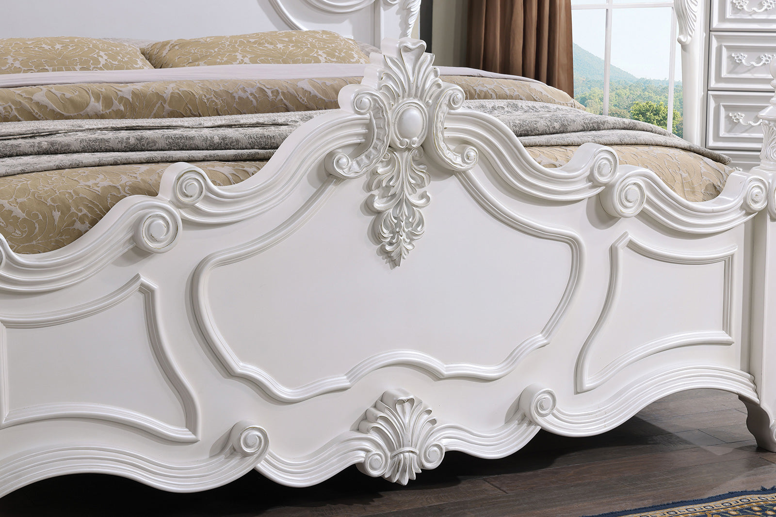 Francione White E.King Bed - Ornate Home