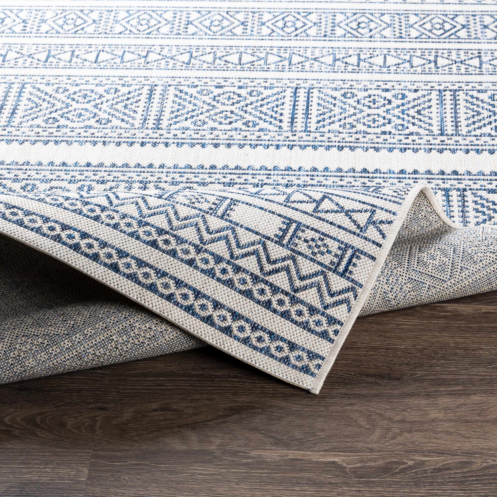 Freshwater White&Blue Outdoor Rug - Clearance - Ornate Home