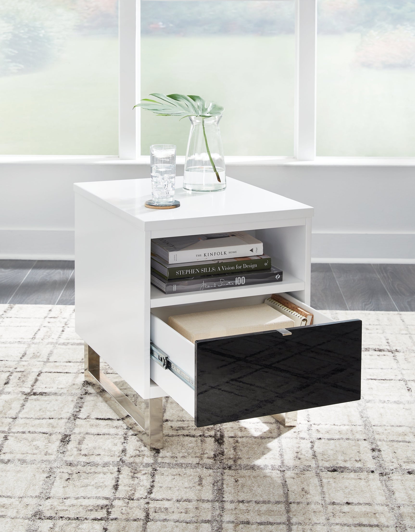 Gardoni White/Black Chairside End Table (Online Special Price) - Ornate Home