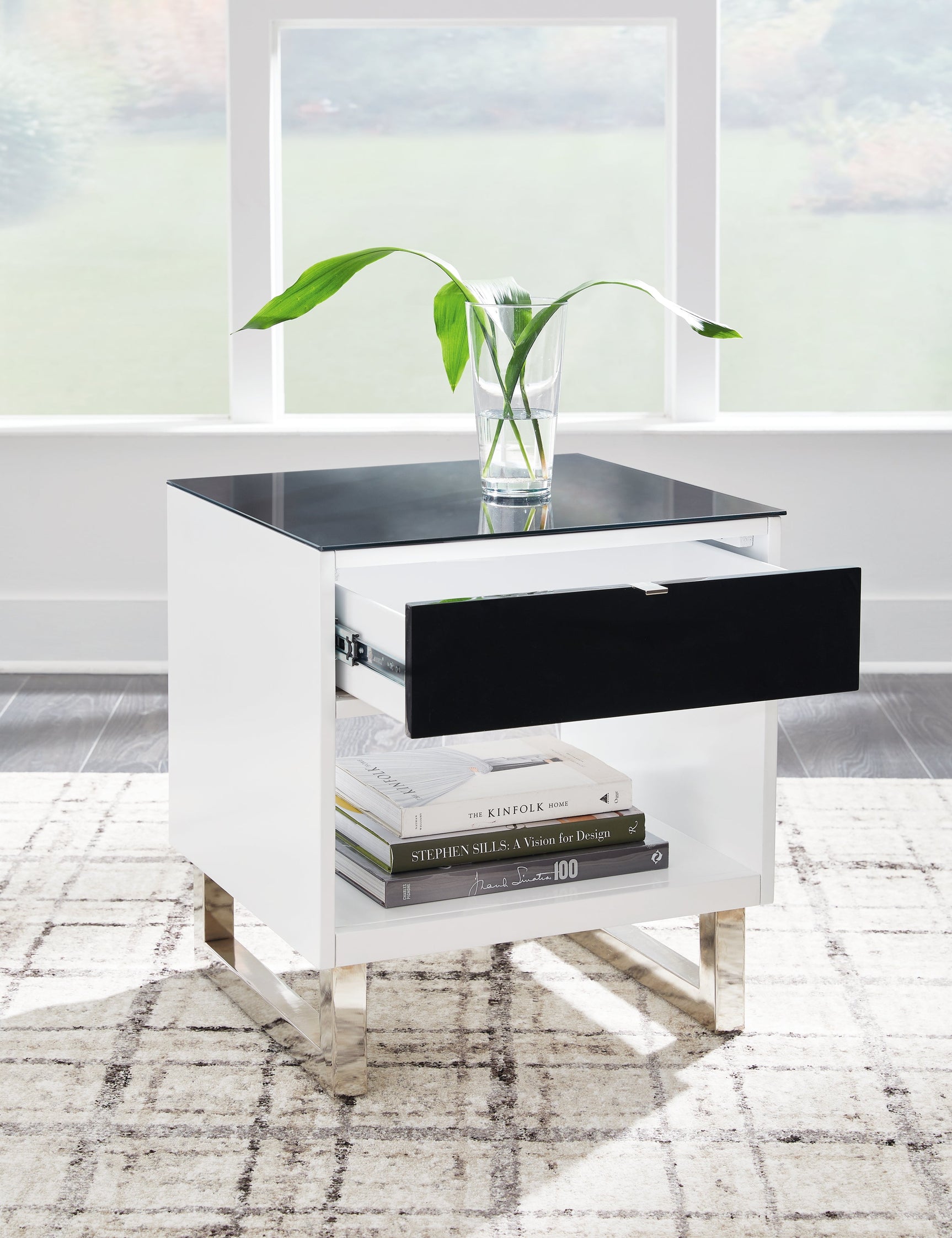 Gardoni White/Black End Table - Ornate Home