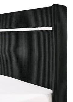 Gennro Black Upholstered Panel Bedroom Set - Ornate Home
