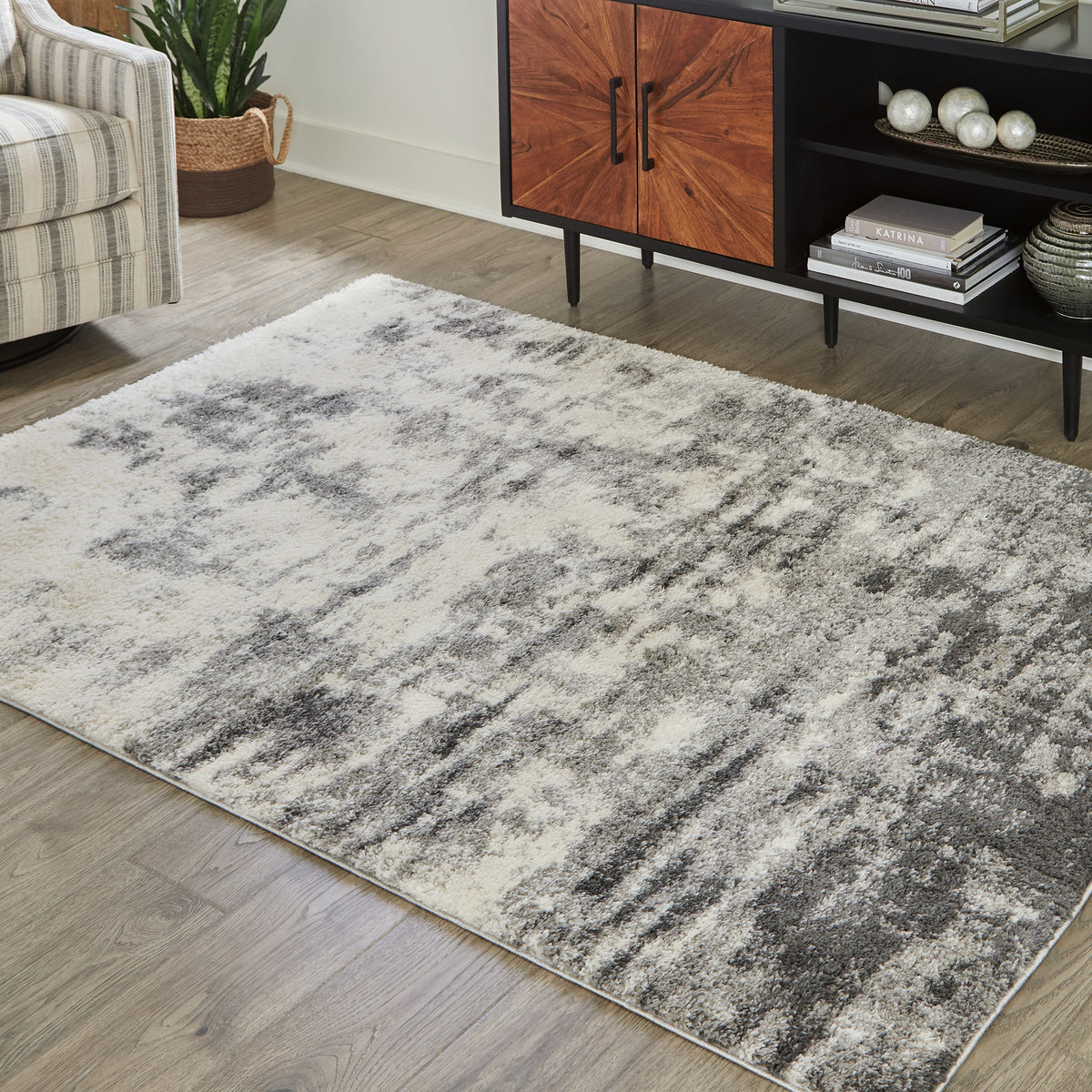 Ashley Furniture Gerdie Cream/Gray Large Rug 8' x 10' | Ornate Home