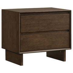 Glenwood Warm Brown Eastern King 4-piece Bedroom Set - Ornate Home