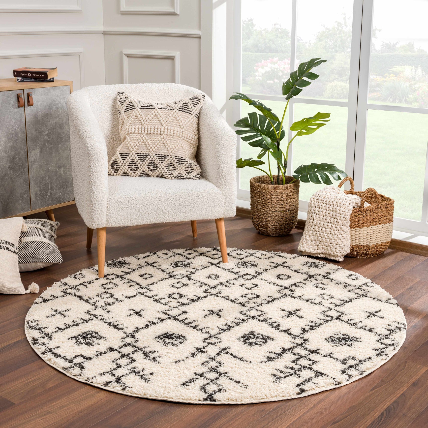 Godalming Plush Area Rug - Ornate Home