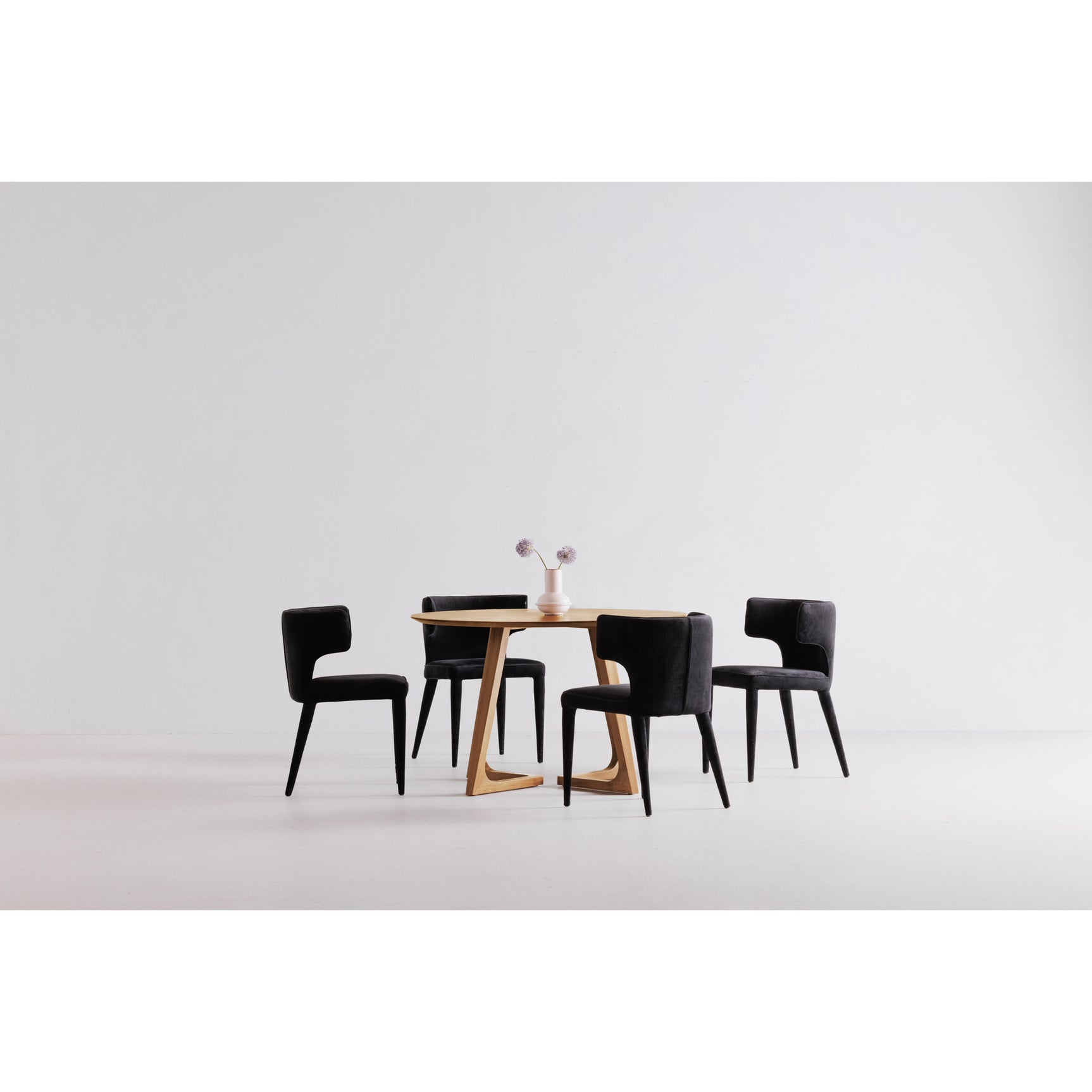 Godenza Oak Round Dining Table - Ornate Home