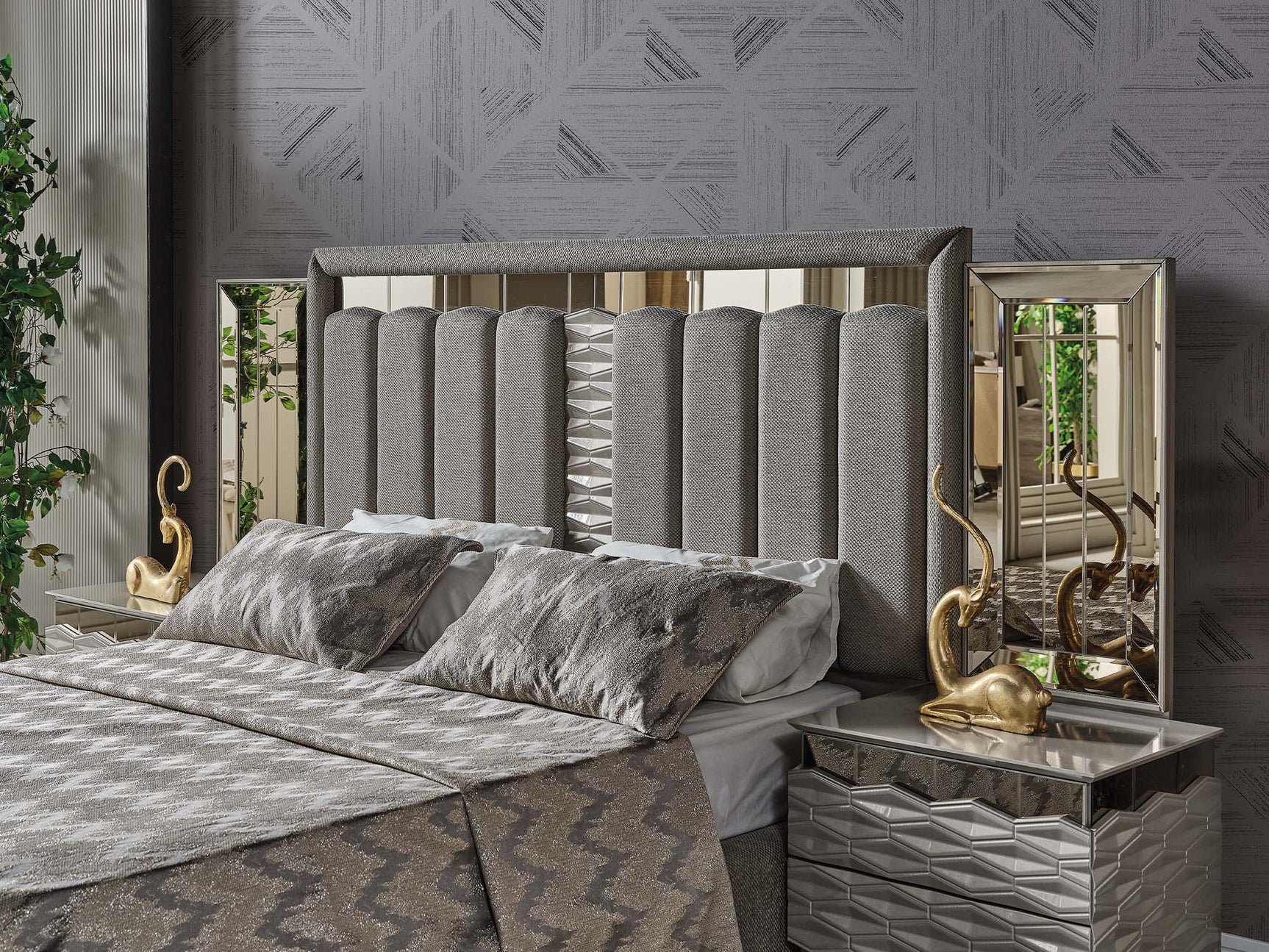 Gokce Light Brown Bedroom Set (Queen Frame With Headboard & Dresser With Mirror & Ottoman & 2 Nightstand)