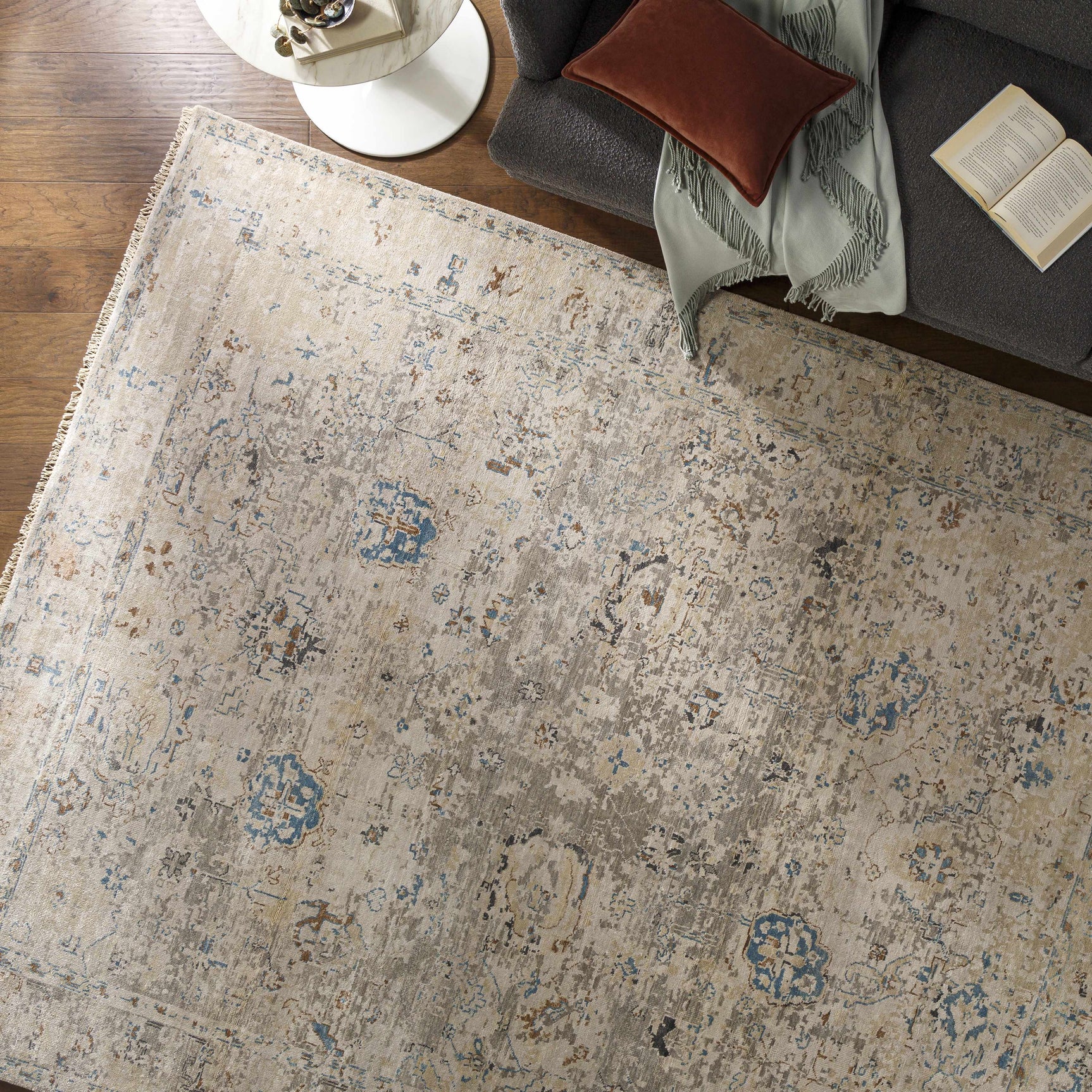 Gonzaga Premium Rug - Clearance - Ornate Home
