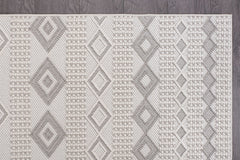 Goya Woven Non-Slip Geometric Diamond Pattern Indoor Area Rug - Ornate Home