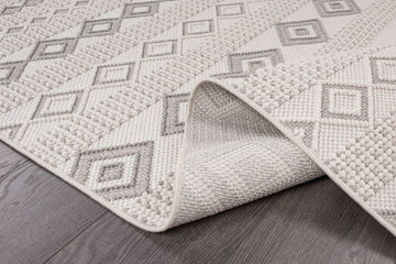 Goya Woven Non-Slip Geometric Diamond Pattern Indoor Area Rug - Ornate Home