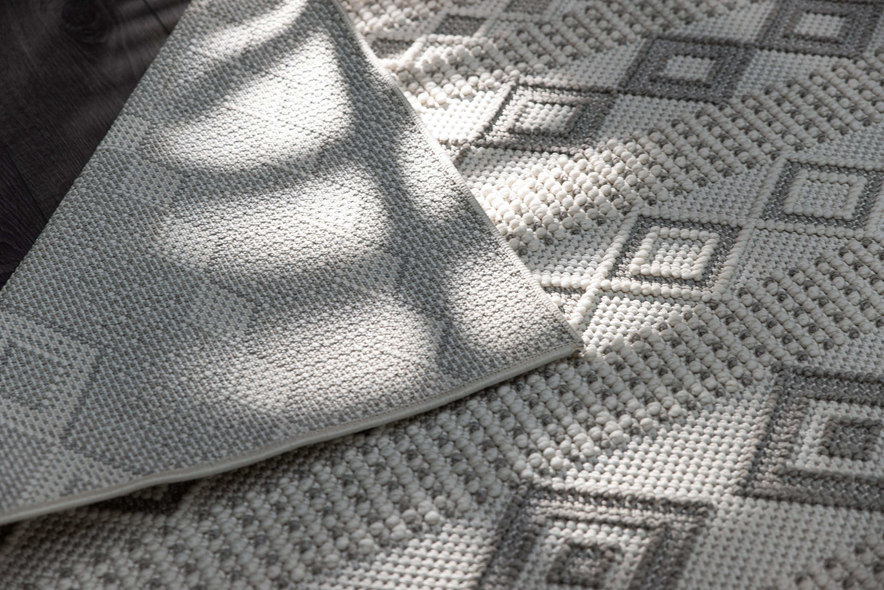Goya Woven Non-Slip Geometric Diamond Pattern Indoor Area Rug - Ornate Home