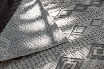 Goya Woven Non-Slip Geometric Diamond Pattern Indoor Area Rug - Ornate Home