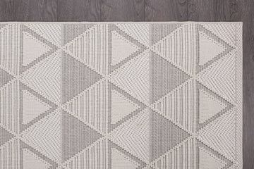 Goya Woven Non-Slip Geometric Triangle Pattern Indoor Area Rug - Ornate Home