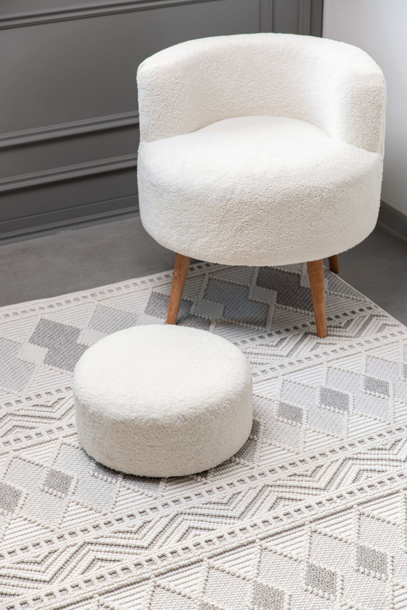 Goya Woven Non-Slip Tribal Geometric Pattern Indoor Area Rug - Ornate Home