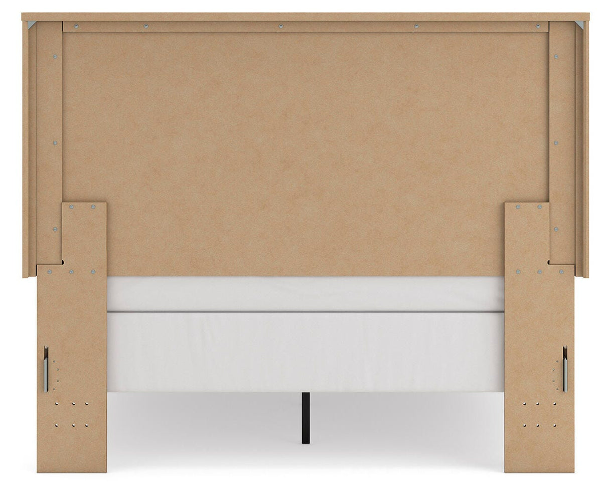 Gramburg Warm Natural Brown Queen Panel Bed, Dresser and Mirror - Ornate Home