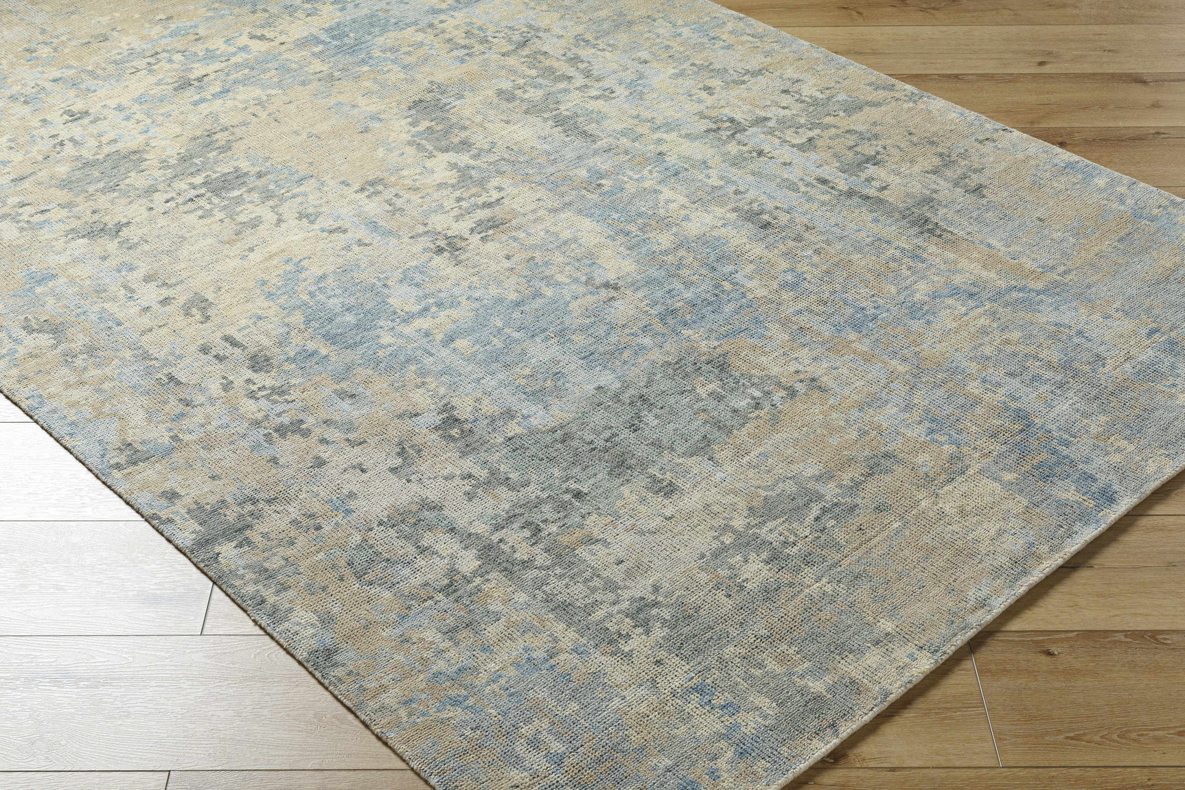 Greenhills Handmade Wool Area Rug - Clearance - Ornate Home