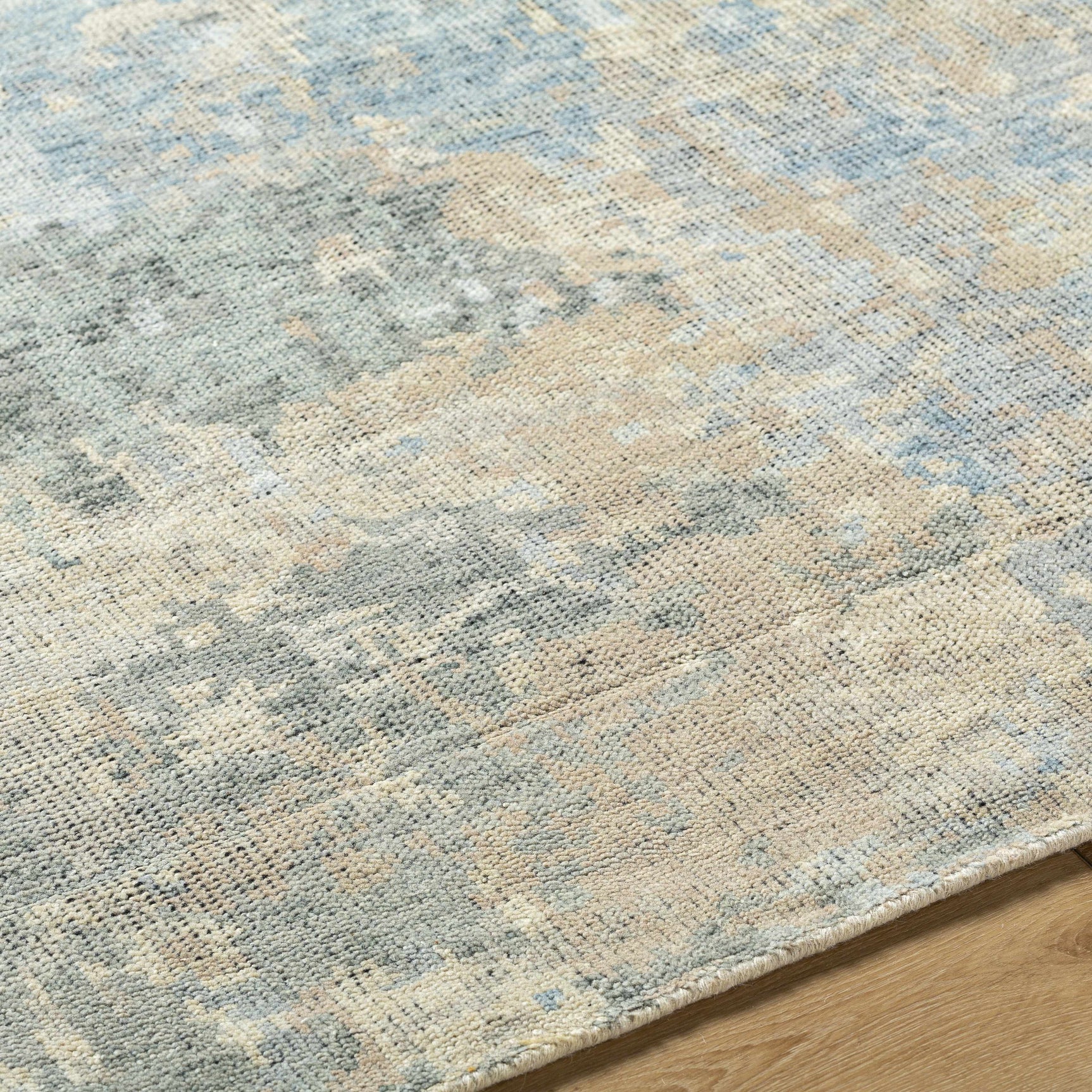 Greenhills Handmade Wool Area Rug - Clearance - Ornate Home