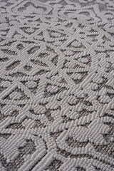 Guros Stylish Indoor Area Rug 5' x 7' - Ornate Home