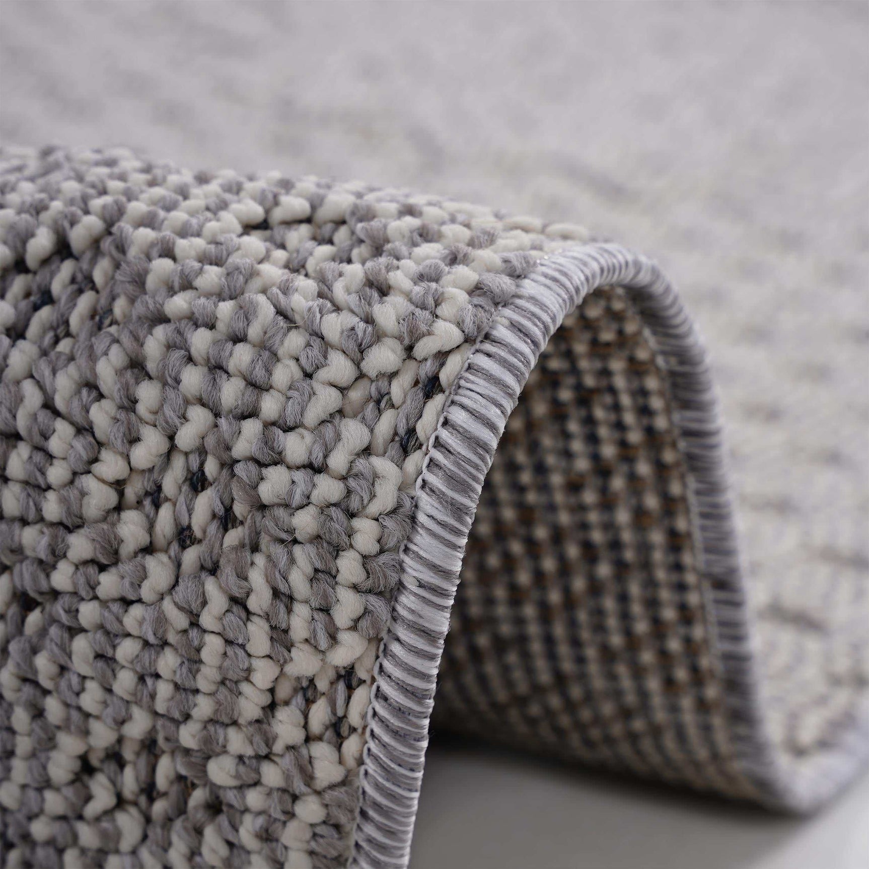 Guros Stylish Indoor Area Rug 5' x 7' - Ornate Home