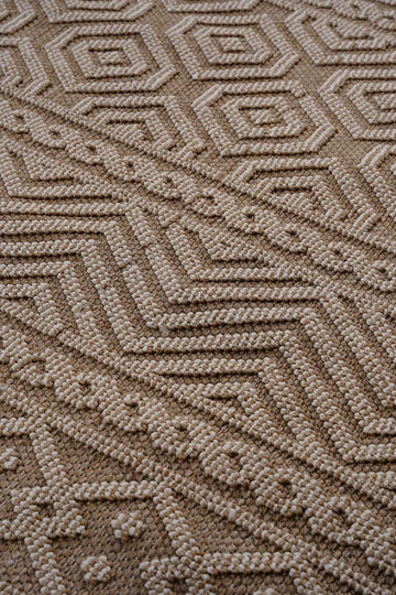 Guros Stylish Indoor Area Rug 5' x 7' - Ornate Home