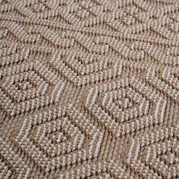 Guros Stylish Indoor Area Rug 5' x 7' - Ornate Home