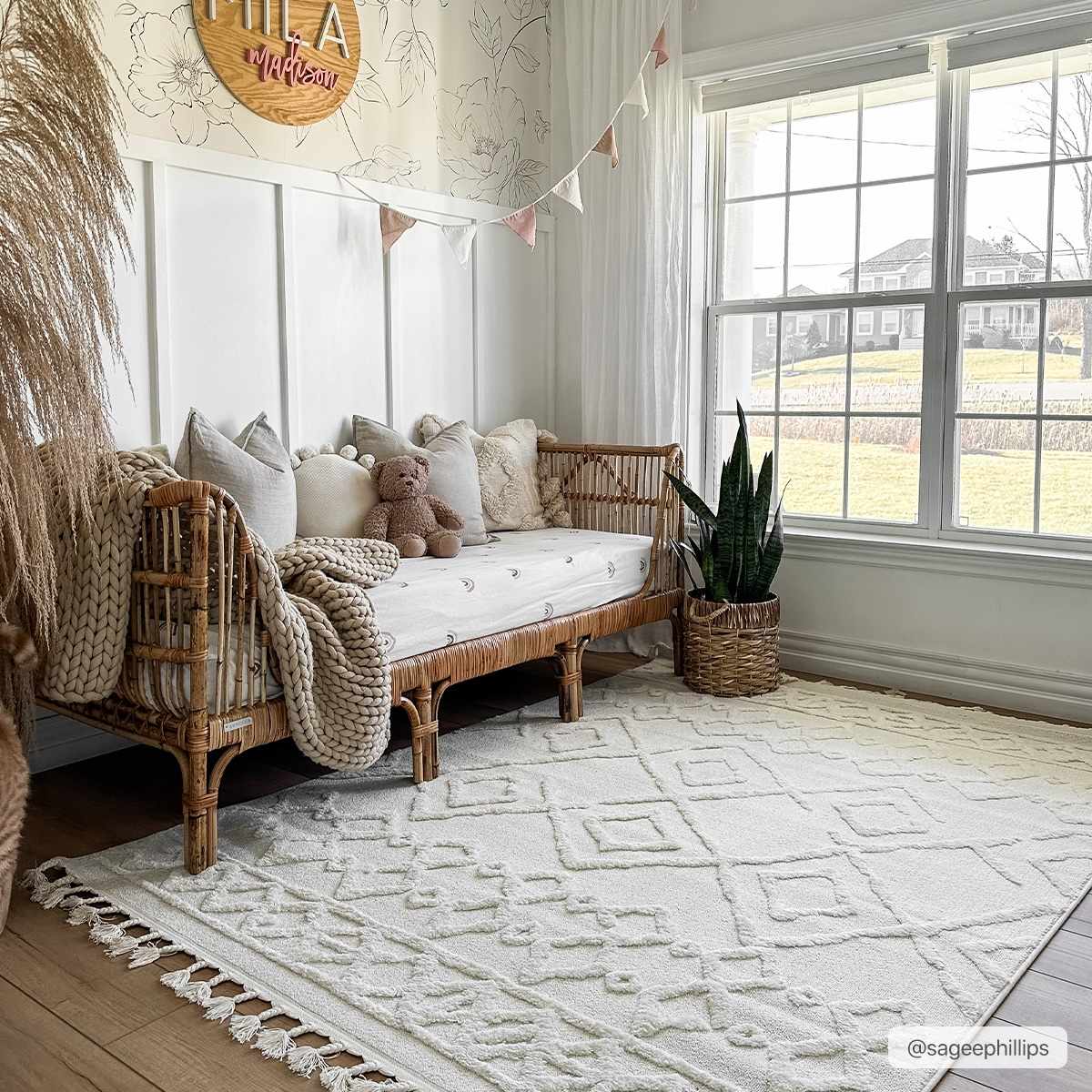 Gyundyukoru Area Rug - Clearance - Ornate Home
