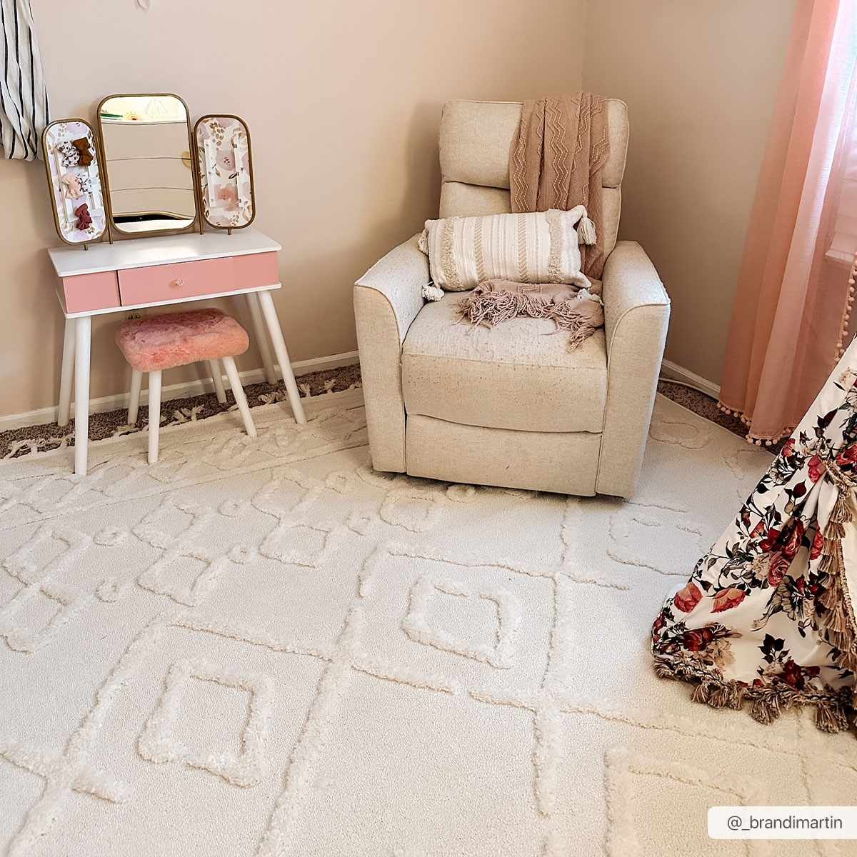 Gyundyukoru Area Rug - Clearance - Ornate Home