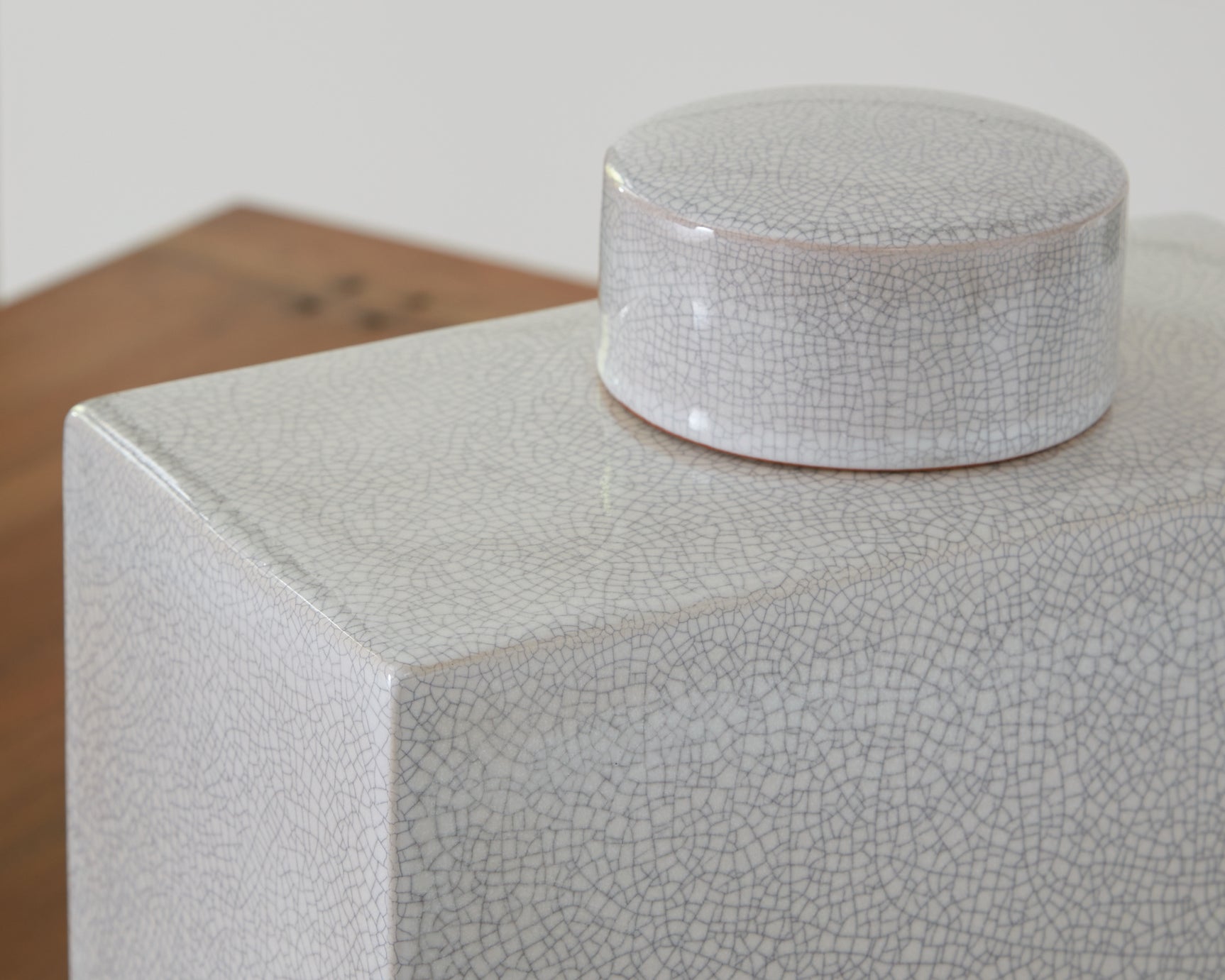 Haddworth White Jar - Ornate Home