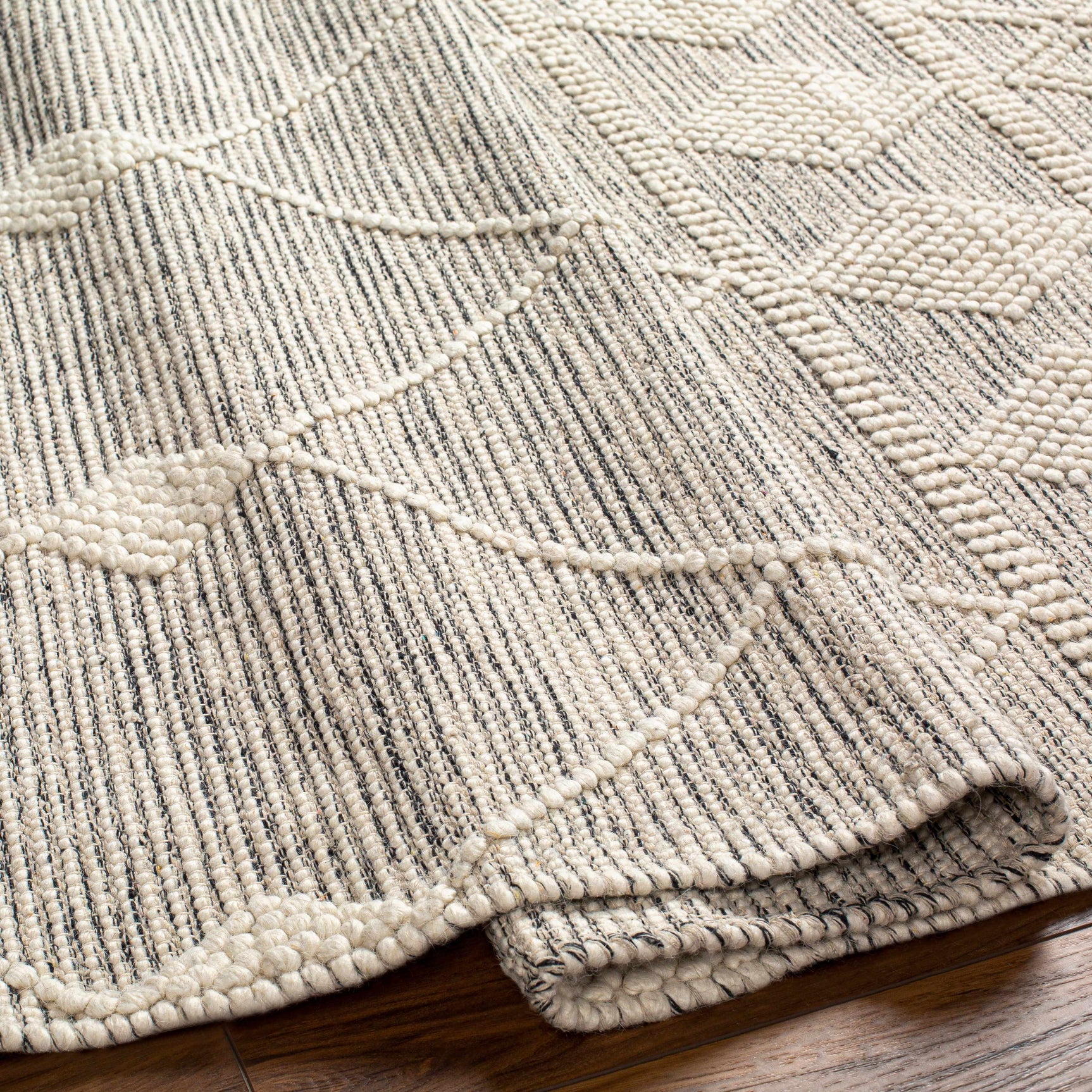 Hemingway Wool Rug with Tassels - Clearance - Ornate Home