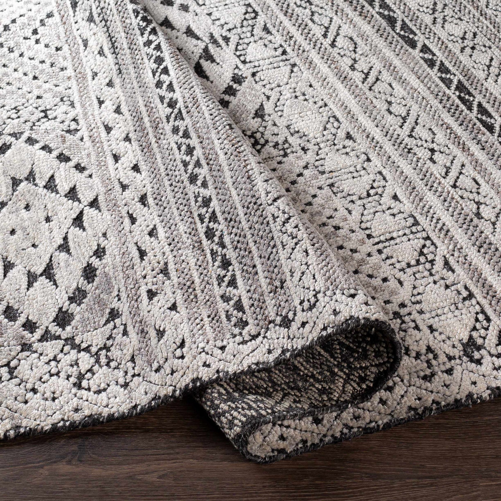 Hemyock Premium Wool&Viscose Carpet - Clearance - Ornate Home