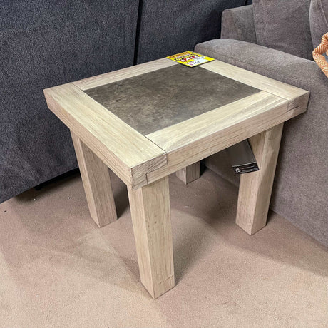 Hennington End Table - Ornate Home