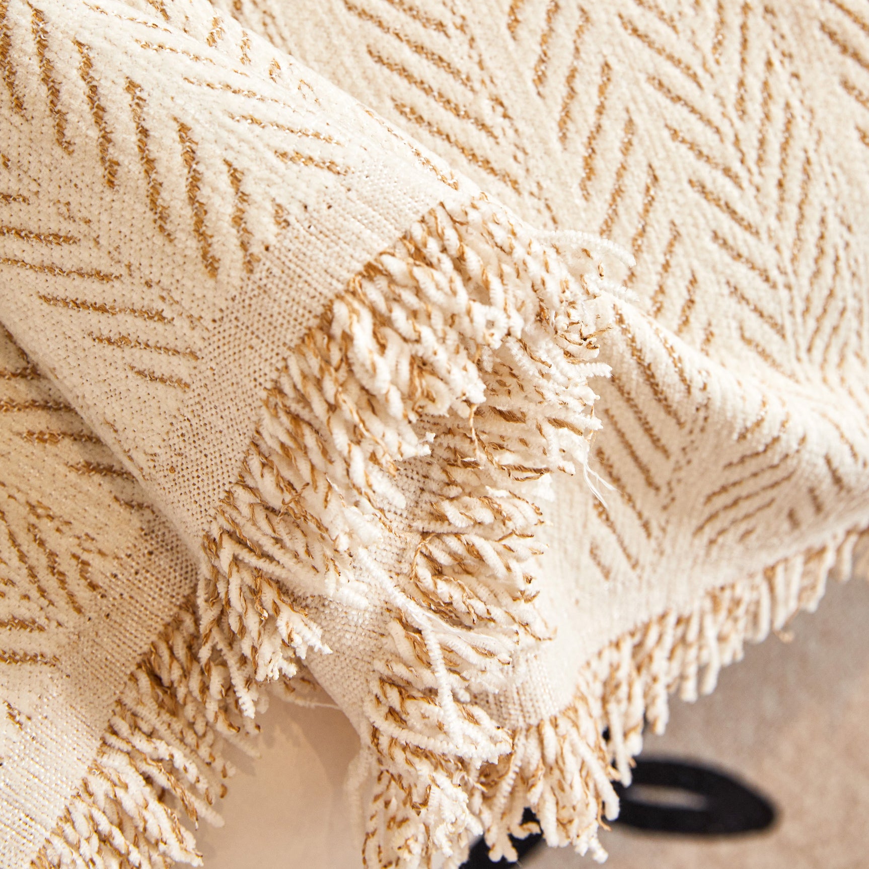 Herringbone Chenille Couch Cover Blanket Soft Durable Throw Sofa Protector with Tassel