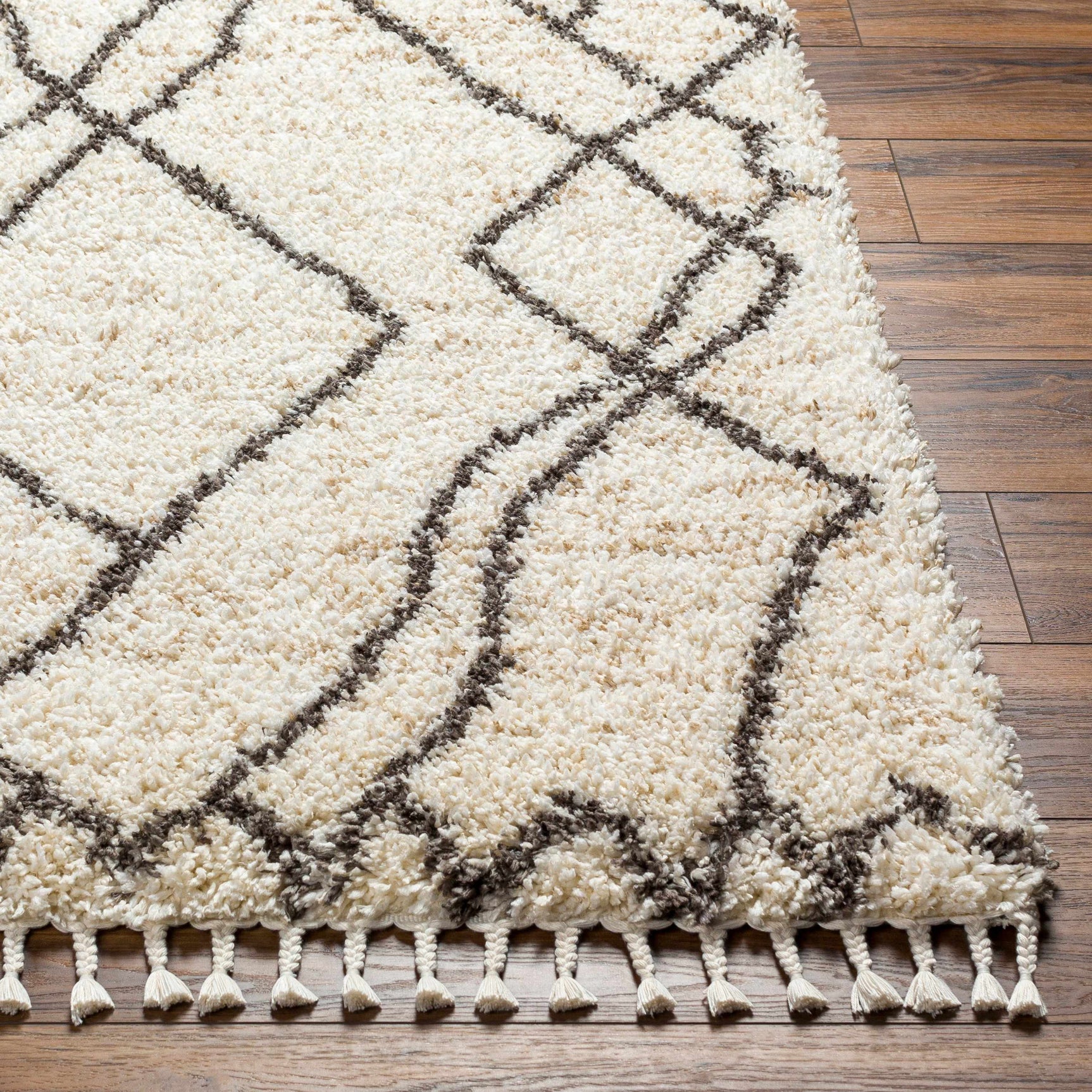 Hersz Cream Area Rug - Clearance - Ornate Home
