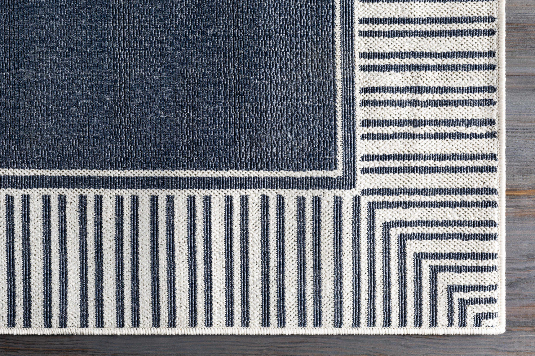 Hettick Indoor & Outdoor Rug - Clearance - Ornate Home