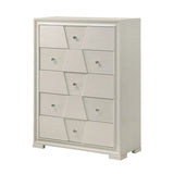 Holsted White 4 Pc. Queen Bedroom Set - Ornate Home