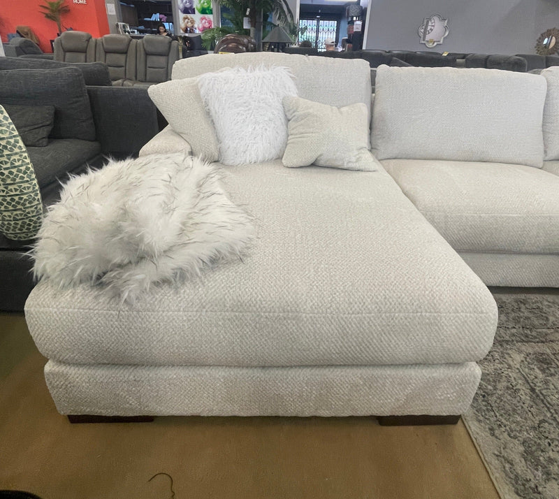 Zada Ivory 4pc LAF Chaise Sectional