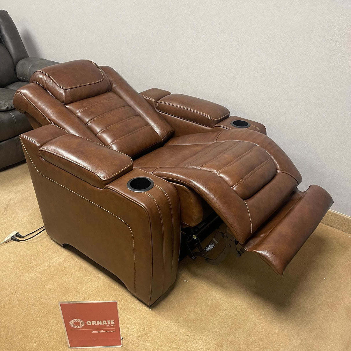 (Online Special Price) Backtrack Chocolate Power Recliner - Ornate Home