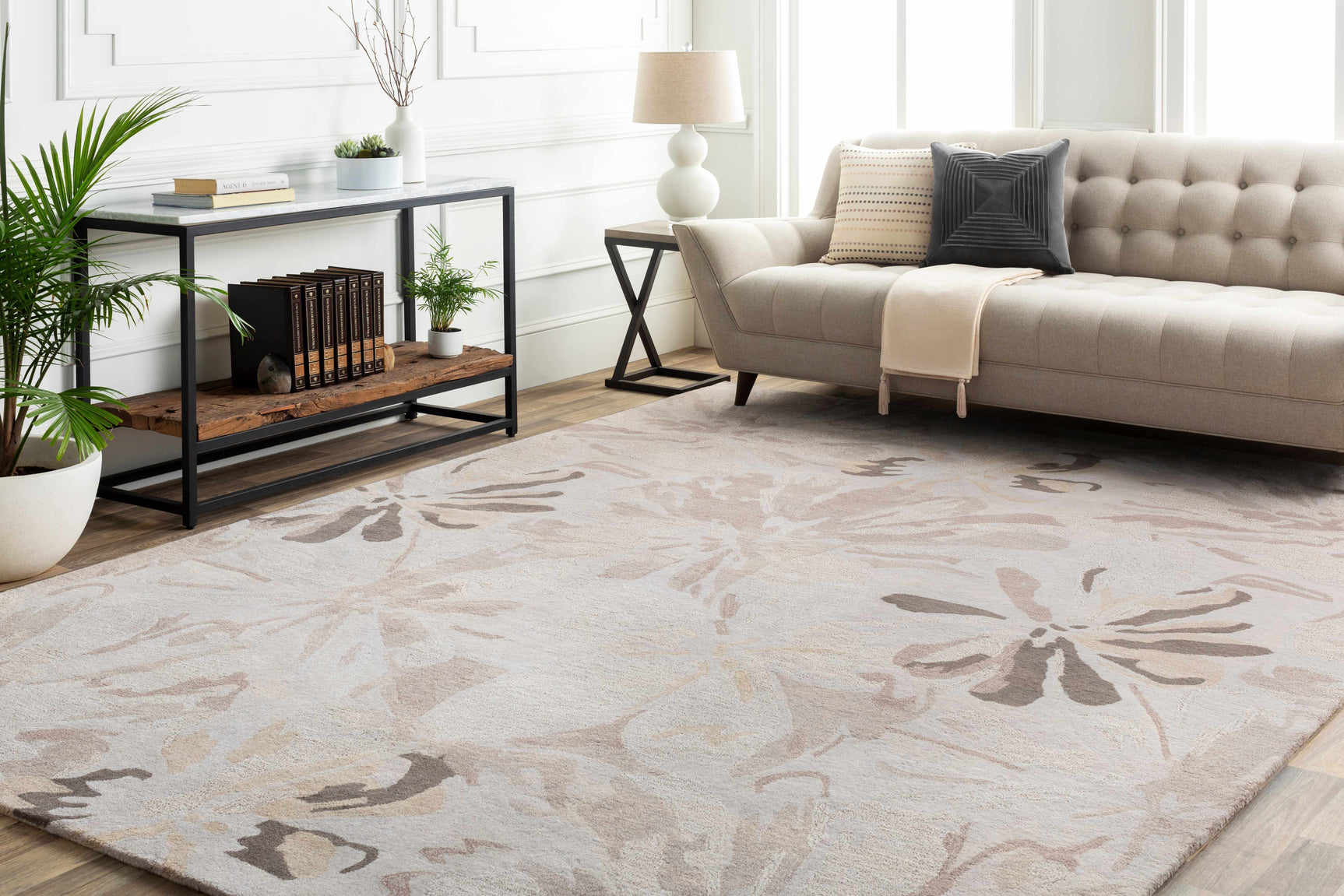 Ilfeld Athena Gray Floral Wool Rug - Ornate Home