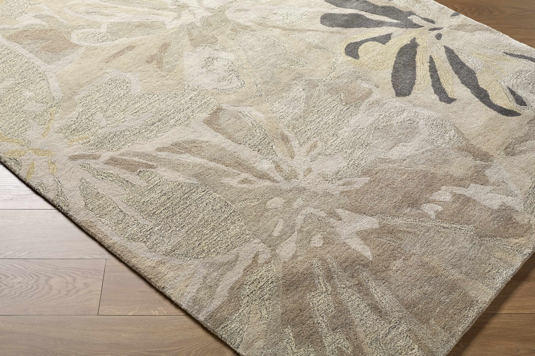 Ilfeld Athena Gray Floral Wool Rug - Ornate Home