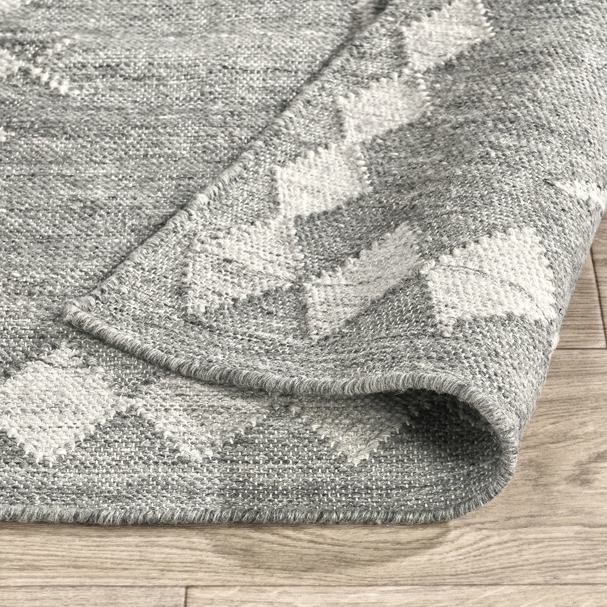 Indoor/Outdoor Oasis Gray Multi Rug - Ornate Home