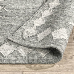 Indoor/Outdoor Oasis Gray Multi Rug - Ornate Home