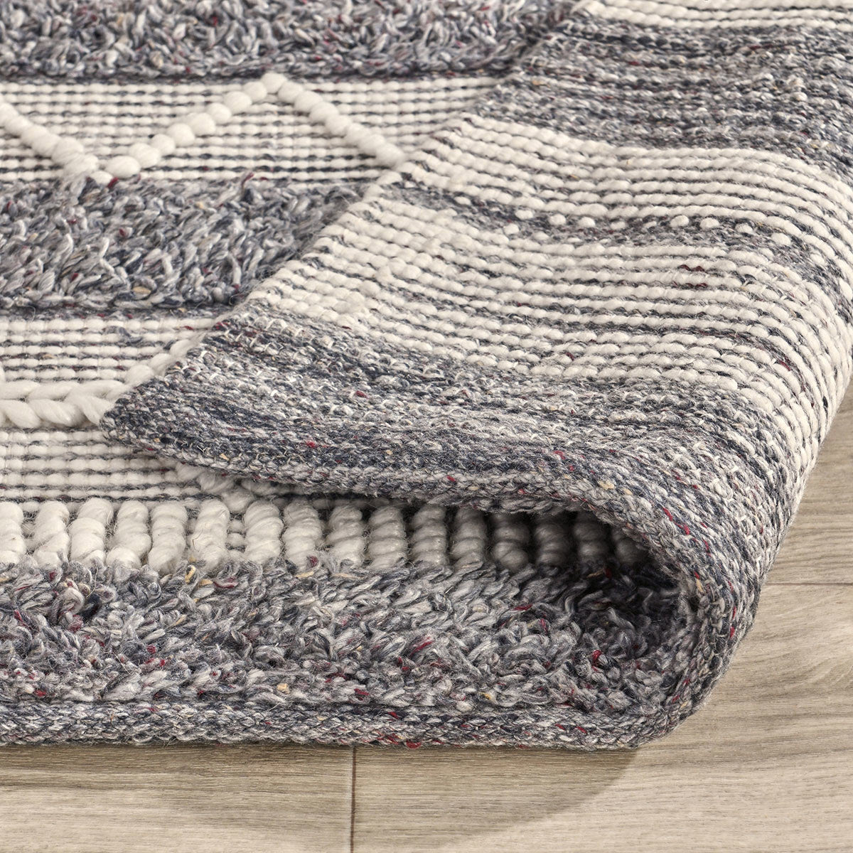 Indoor/Outdoor Tonopah Ivory Multi Rug - Ornate Home