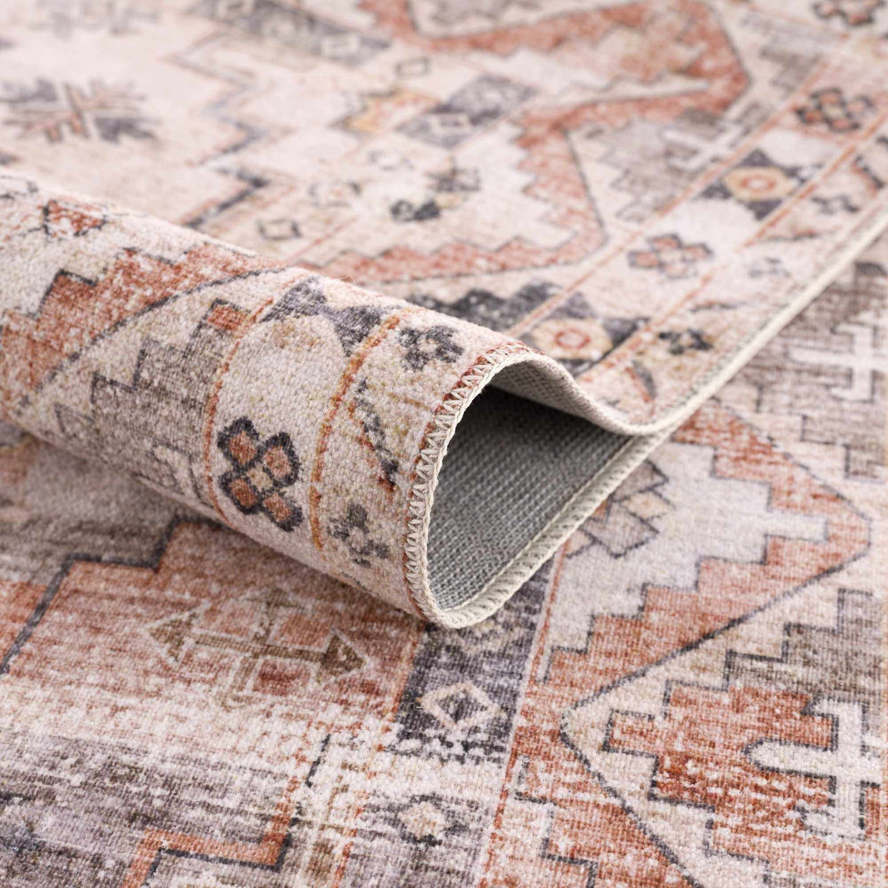 Isugod Washable Area Rug - Ornate Home